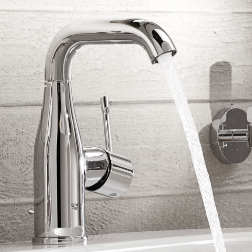 Смеситель Grohe Essence New 23462001 для раковины фото 2