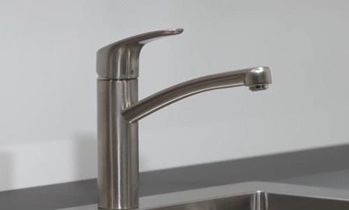 Смеситель Hansgrohe Focus M41 31804000 для кухонной мойки, хром фото 6