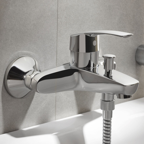 Смеситель Grohe Eurosmart New 33300002 для ванны с душем фото 2