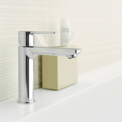 Смеситель Grohe Lineare New 32114001 для раковины фото 4