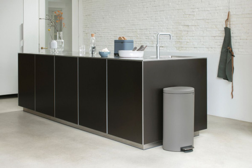 Мусорное ведро Brabantia FlatBack+ 119569 30л фото 7 Мусорное ведро Brabantia FlatBack+ 119569 30л фото 7
