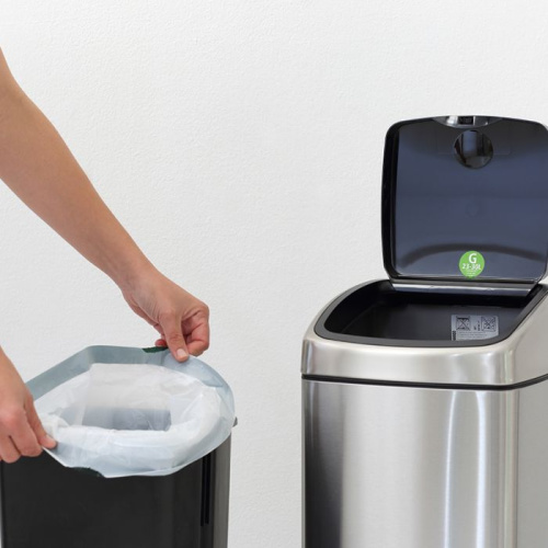 Мусорное ведро Brabantia Touch Bin 384929 фото 4 Мусорное ведро Brabantia Touch Bin 384929 фото 4
