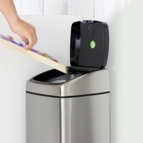 Мусорное ведро Brabantia Touch Bin 384929 фото 3 Мусорное ведро Brabantia Touch Bin 384929 фото 3